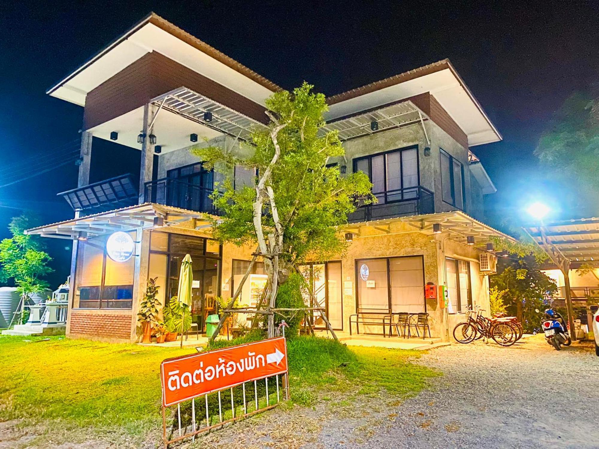 บ้านต้นไม้โฮมสเตย์อุทัยธานี Экстерьер фото